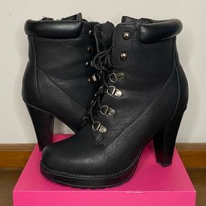 VGUC Black Dream Paris Heeled Combat Boots Sz 7